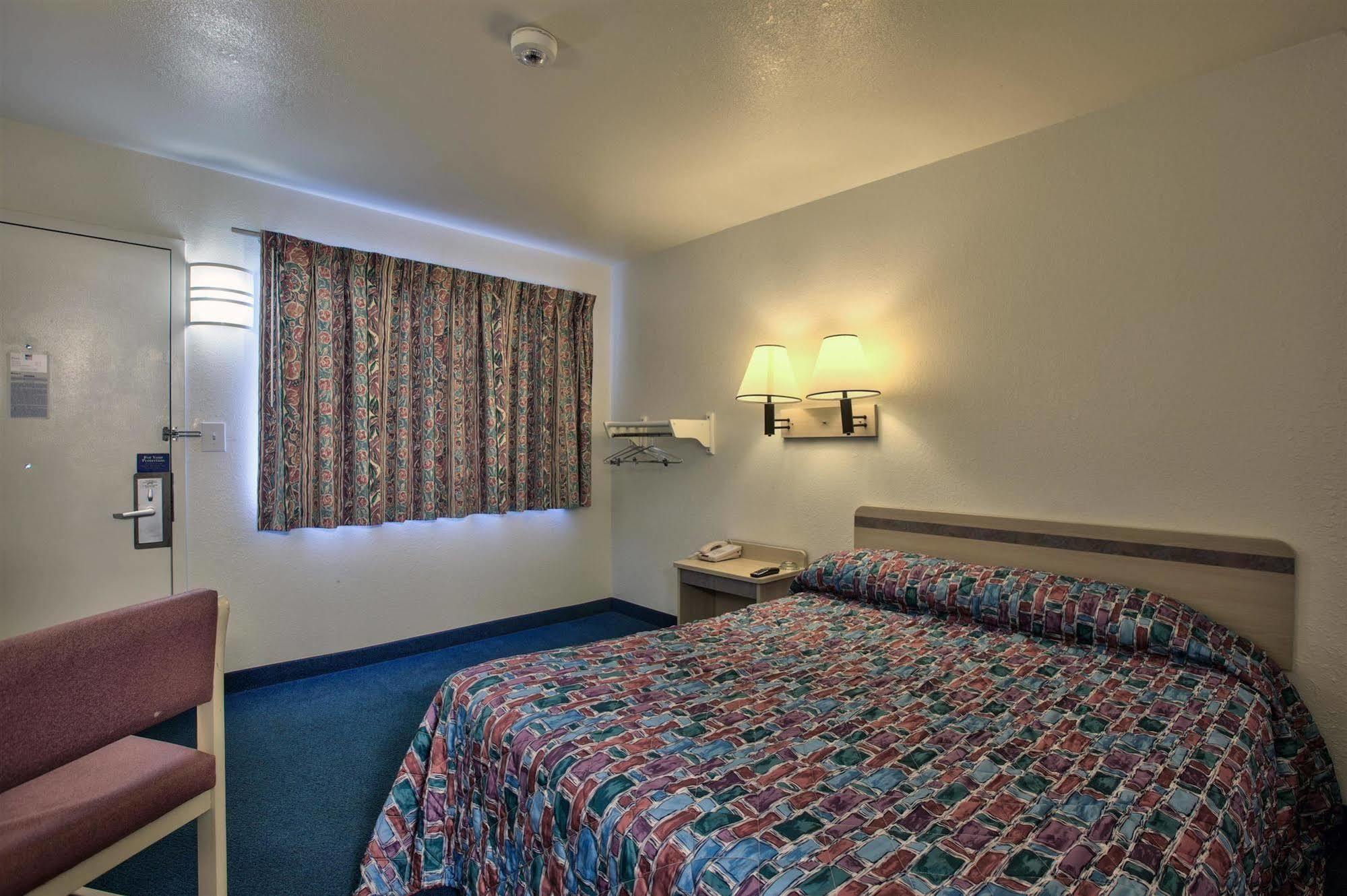 Motel 6-Valdosta, Ga - University ภายนอก รูปภาพ