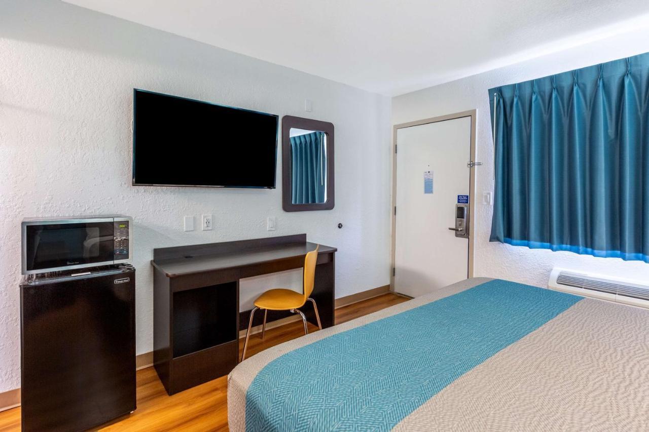 Motel 6-Valdosta, Ga - University ภายนอก รูปภาพ
